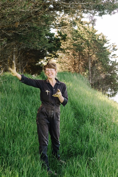 Rachel Hawkshaw - Topsy Farms